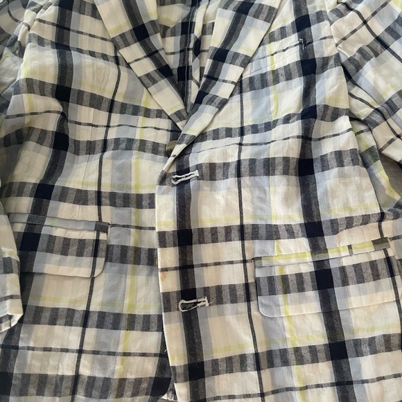 Boys jacket , size 3 - Picture 2 of 3